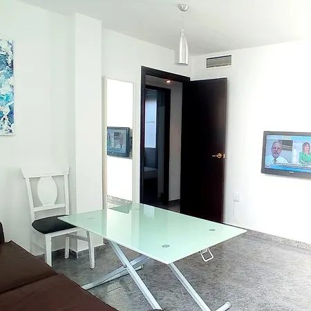 Apartment Triana, Lovely Flat+pool
