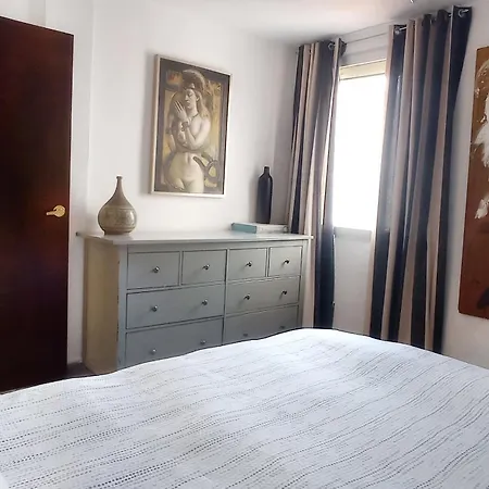 Triana, Lovely Flat+pool Apartment *
