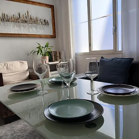 Triana, Lovely Flat+pool Apartment